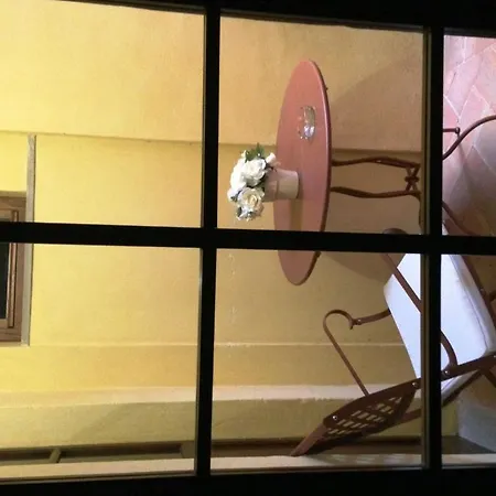 Residenza D'Epoca Palazzo Magi Bed & Breakfast 4*