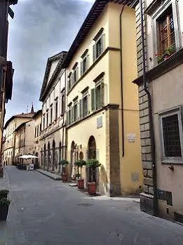 Residenza D'Epoca Palazzo Magi 4*